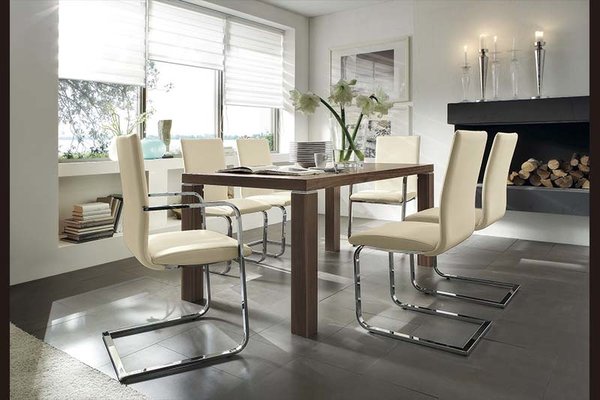 Tisch7